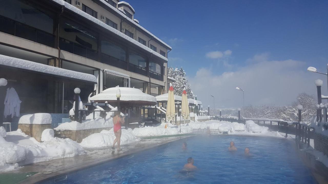 Spa Hotel Aspa Vila サパレヴァ・バニャ エクステリア 写真